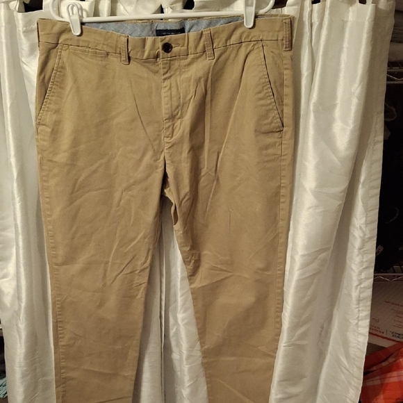 Tommy Hilfiger Other - Tommy Hilfiger Men's Khaki Chinos 38/30